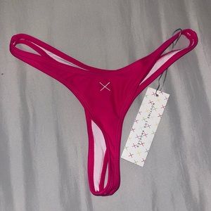 Boutine la bottoms magenta small